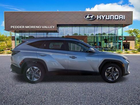 New 2026 Hyundai Tucson SEL image 3