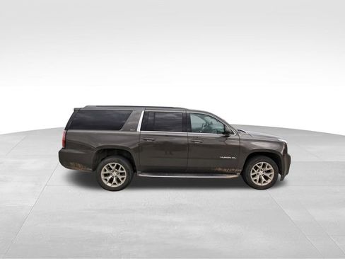 Used 2019 GMC Yukon XL SLT image 5