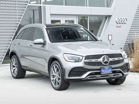 Used 2020 Mercedes-Benz GLC 300 4MATIC image 2