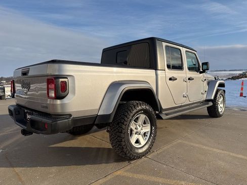 Used 2020 Jeep Gladiator Sport w/ Quick Order Package 24S image 5