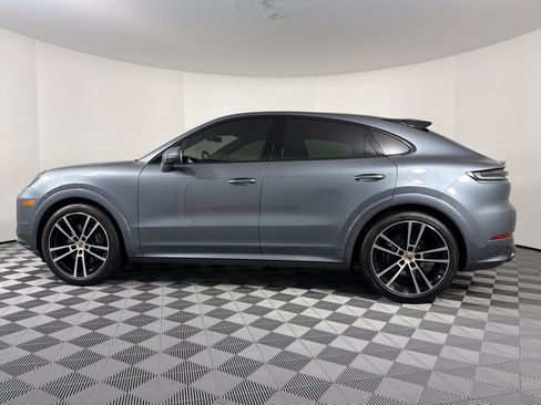 Certified 2026 Porsche Cayenne Coupe AWD/4WD image 2