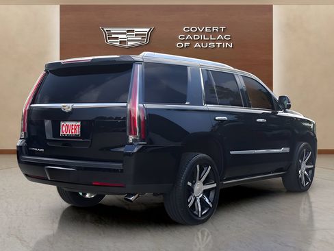 Used 2016 Cadillac Escalade Premium AWD/4WD image 4