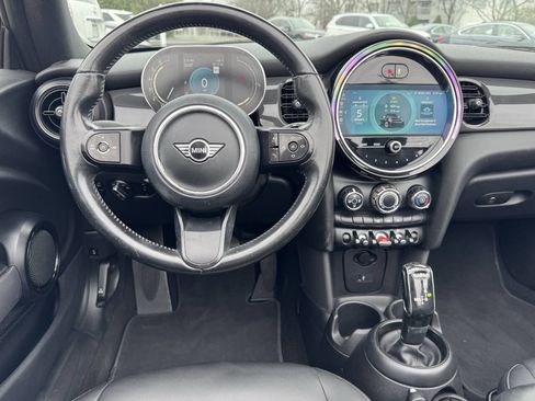 Used 2022 MINI Cooper Convertible image 12