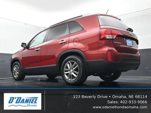 Used 2014 Kia Sorento LX FWD image 22