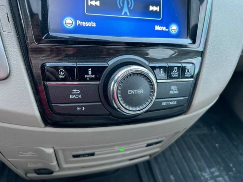 Used 2014 Honda Odyssey Touring Elite image 37
