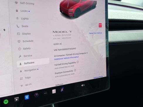 Used 2026 Tesla Model Y AWD image 40