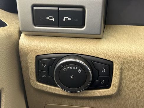 Used 2018 Ford F150 Lariat AWD/4WD image 19