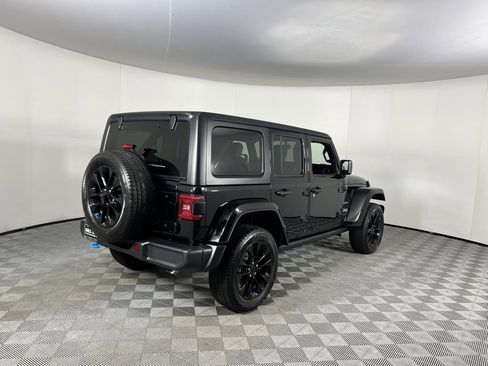 Certified 2023 Jeep Wrangler Unlimited Sahara image 7