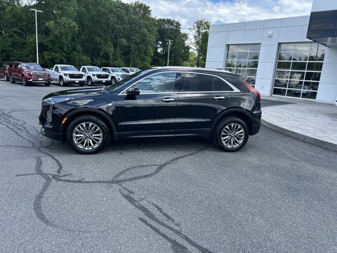 Certified 2025 Cadillac XT4 Premium Luxury w/ Cold Weather Package AWD/4WD image 2