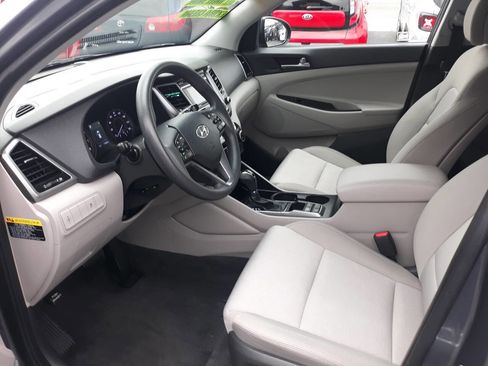 Used 2016 Hyundai Tucson SE w/ Option Group 02 image 9