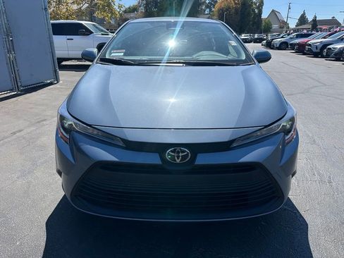 Used 2026 Toyota Corolla LE w/ LE Premium Package FWD image 5