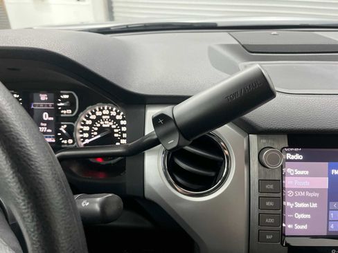 Used 2020 Toyota Tundra SR5 AWD/4WD image 26