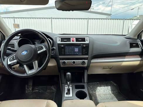 Used 2017 Subaru Outback 2.5i Limited AWD/4WD image 11