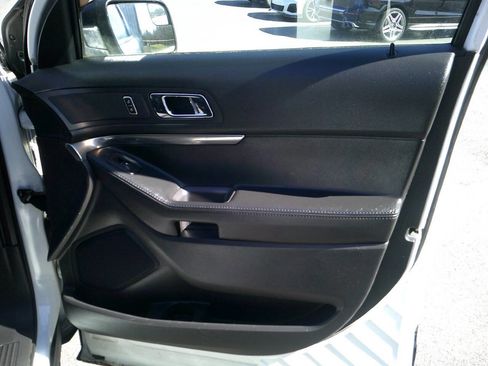Used 2013 Ford Explorer 4WD Police Interceptor image 12