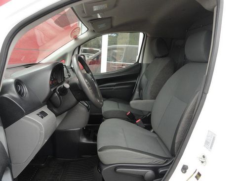 Used 2019 Nissan NV200 S image 8