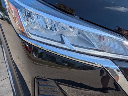 New 2025 Nissan Kicks Play S FWD image 9
