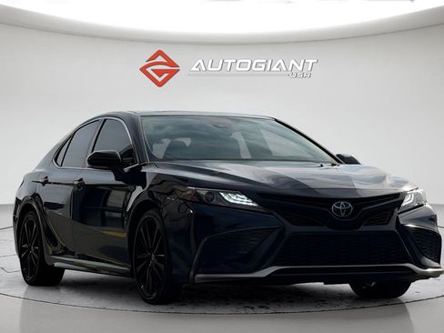 Used 2021 Toyota Camry XSE image 15