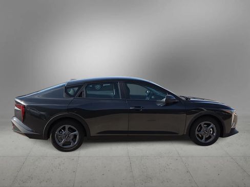 Used 2025 Kia K4 FWD image 9