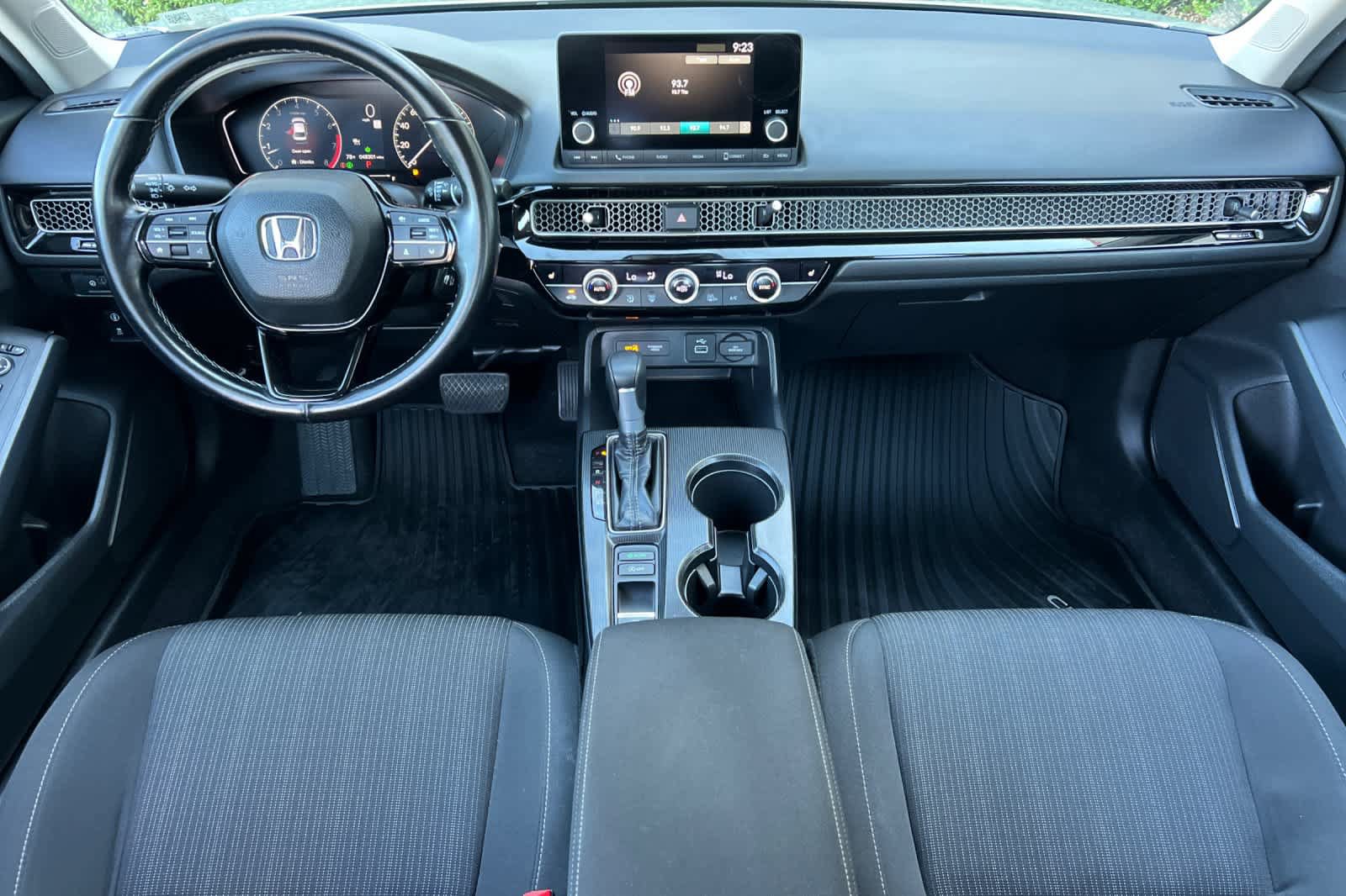 Used 2024 Honda Civic EX image 3