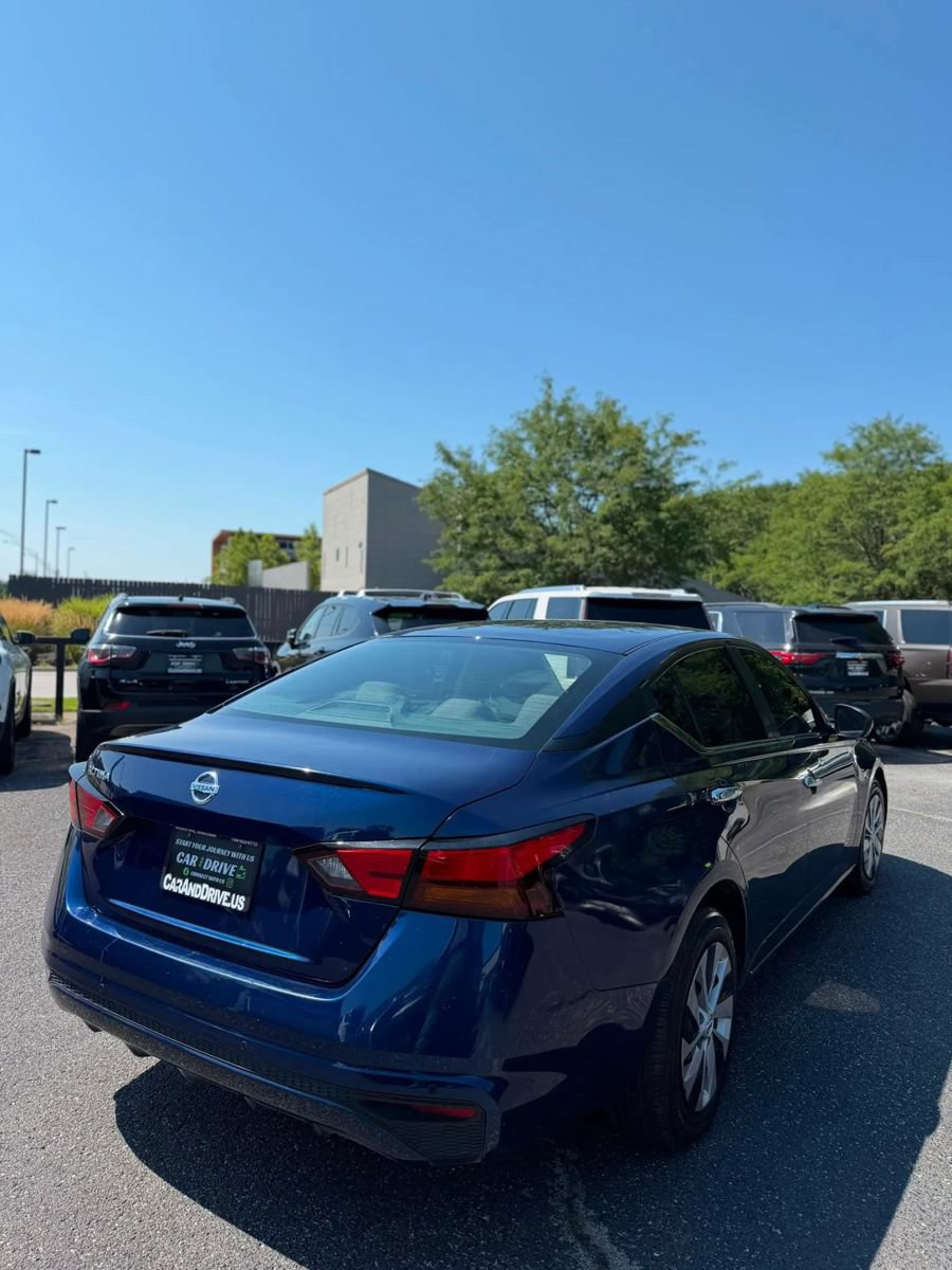 Used 2021 Nissan Altima 2.5 S w/ Driver Assist Package FWD image 4