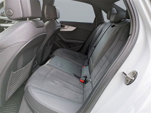 Used 2022 Audi A4 2.0T Prestige image 27