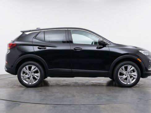 Used 2025 Buick Encore GX Preferred FWD image 11