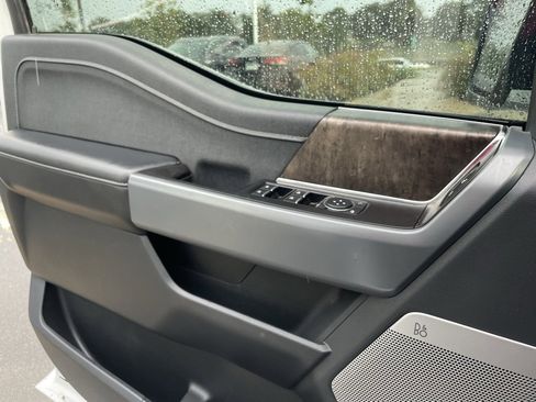 Used 2023 Ford F150 Lariat image 19