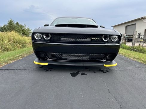 Used 2023 Dodge Challenger SRT Hellcat Redeye image 2