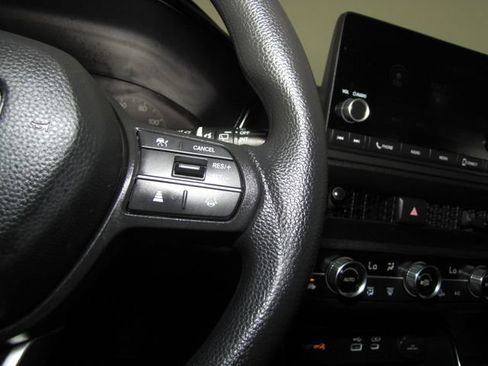 Used 2024 Honda CR-V EX image 6