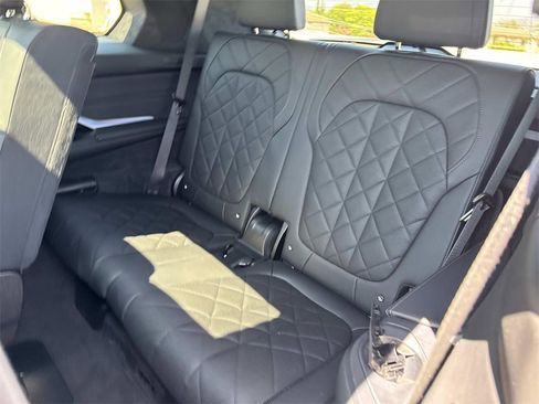 Used 2023 BMW X7 xDrive40i w/ M Sport Package image 14