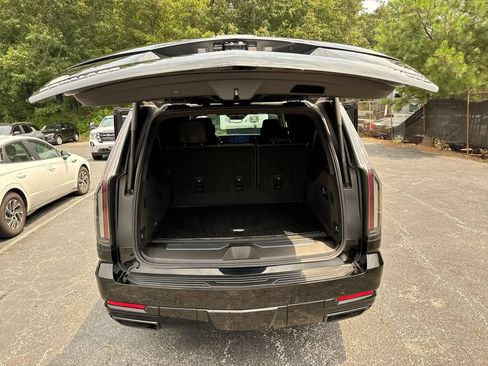 Used 2025 Cadillac Escalade ESV Sport Platinum AWD/4WD image 35