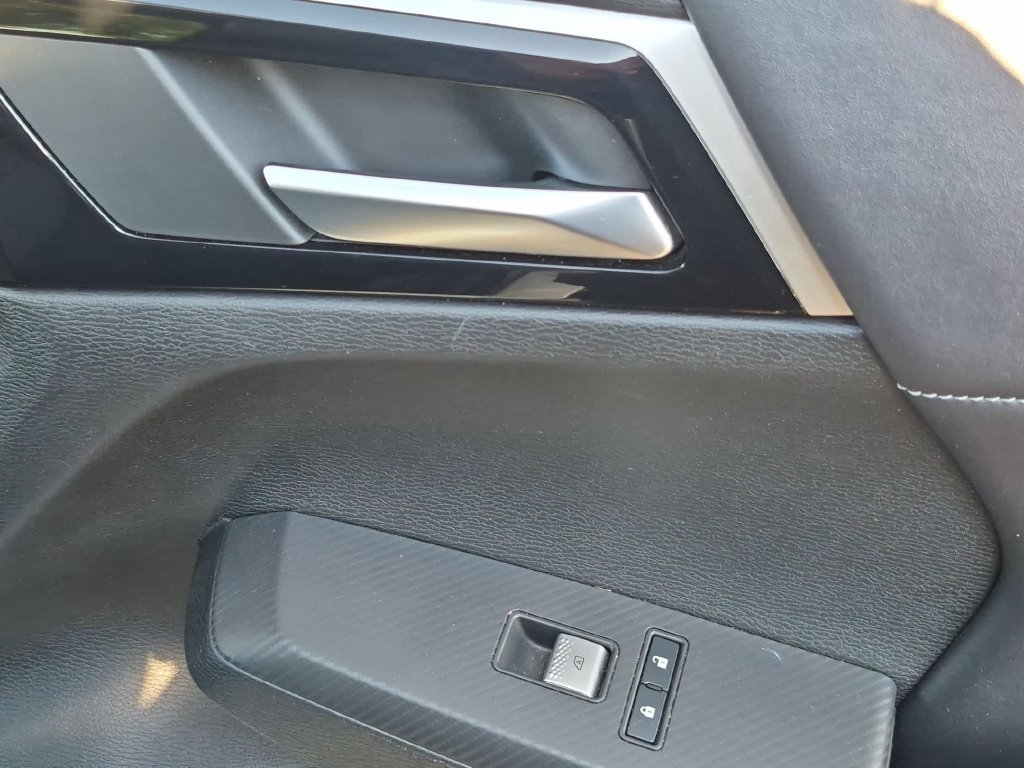 Used 2025 Mitsubishi Outlander SE AWD/4WD image 35