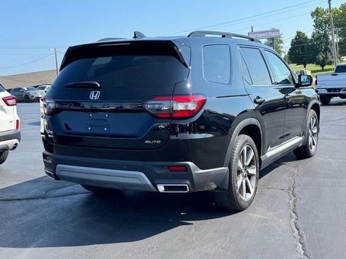 Used 2023 Honda Pilot Elite image 3
