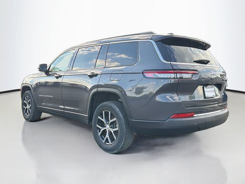 Used 2024 Jeep Grand Cherokee L Limited AWD/4WD image 13