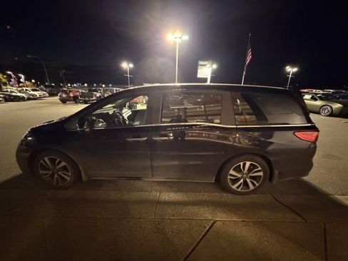 Used 2022 Honda Odyssey Touring image 5