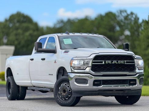 Used 2019 RAM 3500 Tradesman AWD/4WD image 4