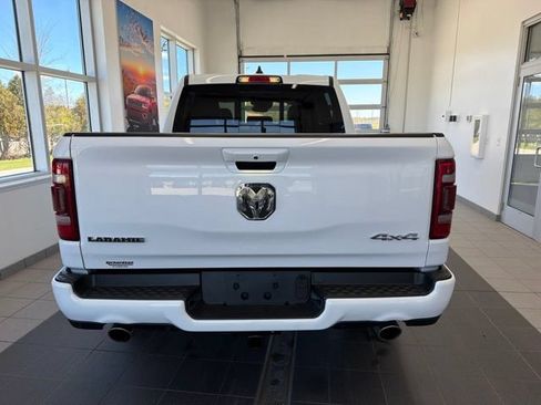 Used 2023 RAM 1500 Laramie AWD/4WD image 4