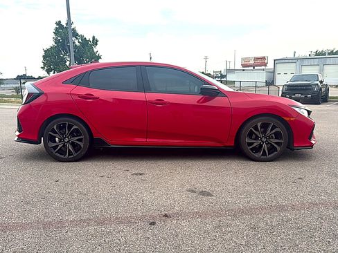 Used 2019 Honda Civic Sport image 5