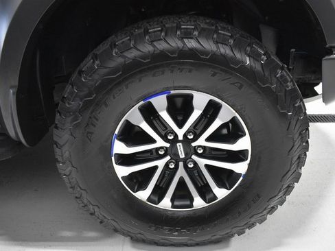 Used 2020 Ford F150 Raptor w/ Equipment Group 802A Luxury image 10