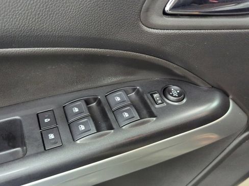 Used 2022 Chevrolet Colorado ZR2 AWD/4WD image 9