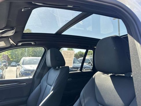 Used 2019 BMW X3 xDrive30i w/ Driving Assistance Package AWD/4WD image 26