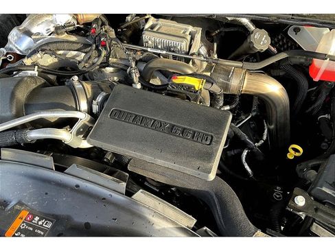 Used 2022 GMC Sierra 3500 Denali w/ Denali Black Diamond Edition image 32