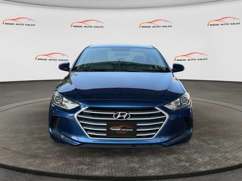 Used 2017 Hyundai Elantra SE FWD image 3