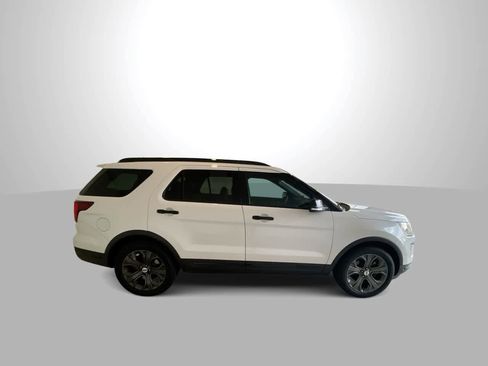 Used 2018 Ford Explorer Sport w/ Equipment Group 401A image 9