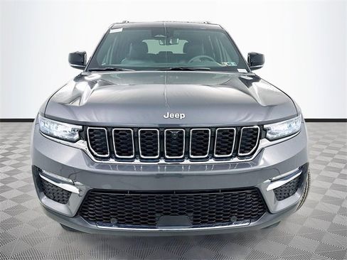New 2025 Jeep Grand Cherokee Limited w/ Luxury Tech Group II image 2