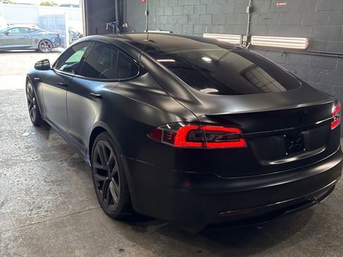 Used 2021 Tesla Model S Plaid AWD/4WD image 2