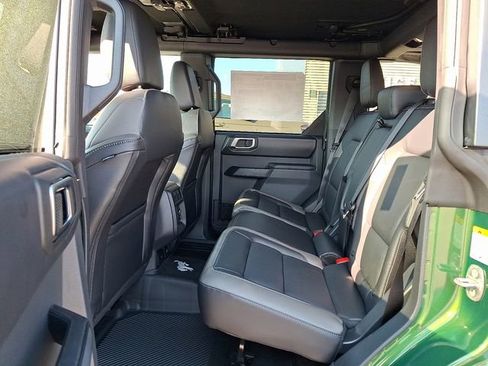 New 2025 Ford Bronco Outer Banks w/ Sasquatch Package image 5