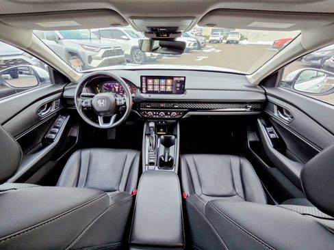 Used 2023 Honda Accord Touring image 20