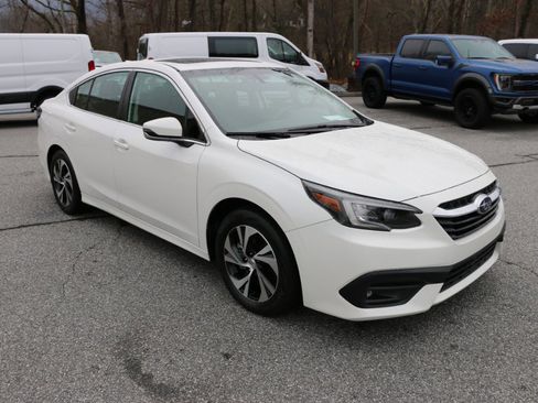 Used 2022 Subaru Legacy Premium image 10