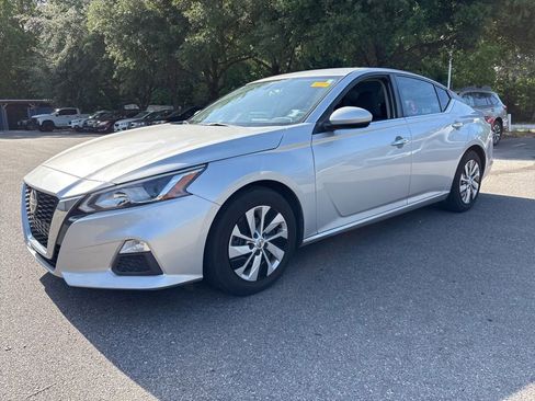 Used 2020 Nissan Altima 2.5 S FWD image 18